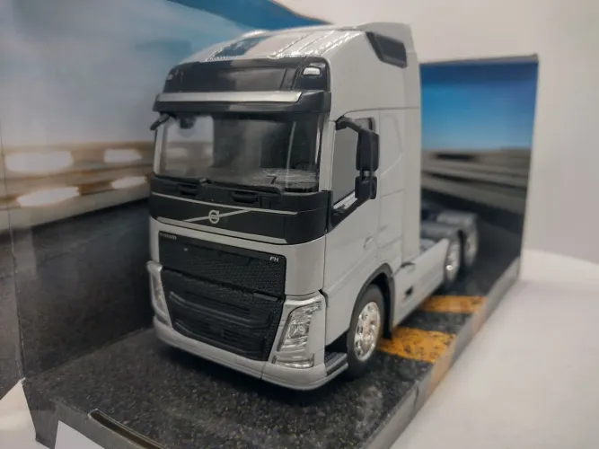 Miniatura Caminhão Volvo