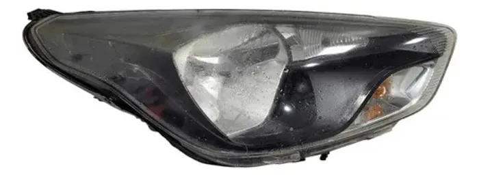 Farol Direito Ford Ka 2015 2018 Com Detalhes Na Lente Direito/passageiro