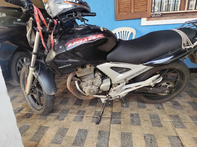 CBX 250 ?