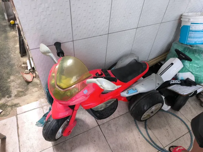 Moto elétrica infantil 12v triciclo