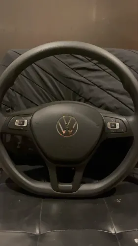 Volante Volkswagen com comando de som original 