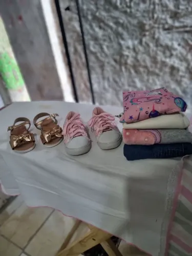 Lote de menina 2 anos  só $ 30,00