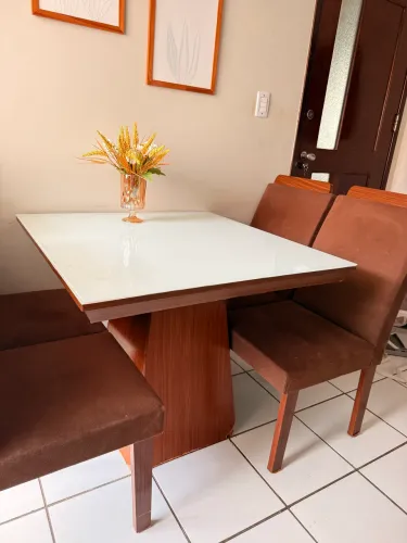 Mesa 4 cadeiras