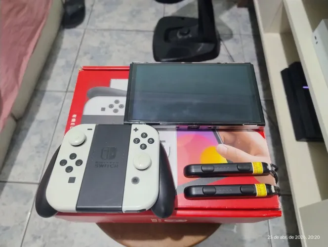 Nintendo Switch OLED - 64GB + 64GB Micro SD