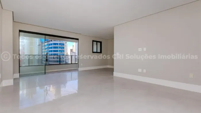 Apartamento com 4 suítes no Argos Residence no Centro de Balneário Camboriú