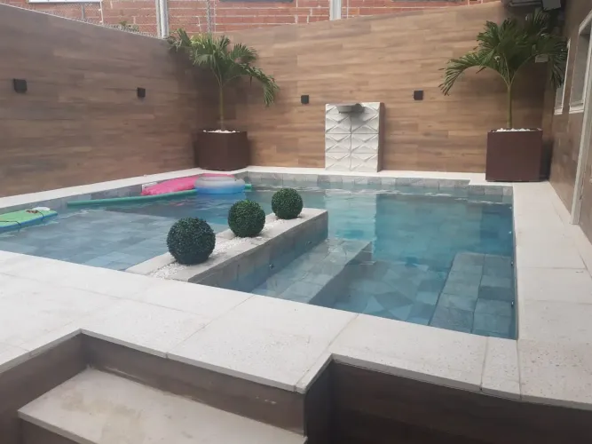 Casa condomínio Golden Village / Campo Grande - RJ.
