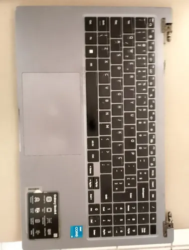 Teclado e tampa traseira Samsung Book 4 