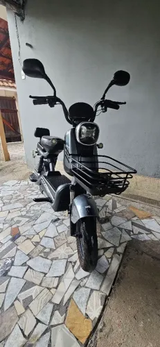 Vendo Moto Elétrica