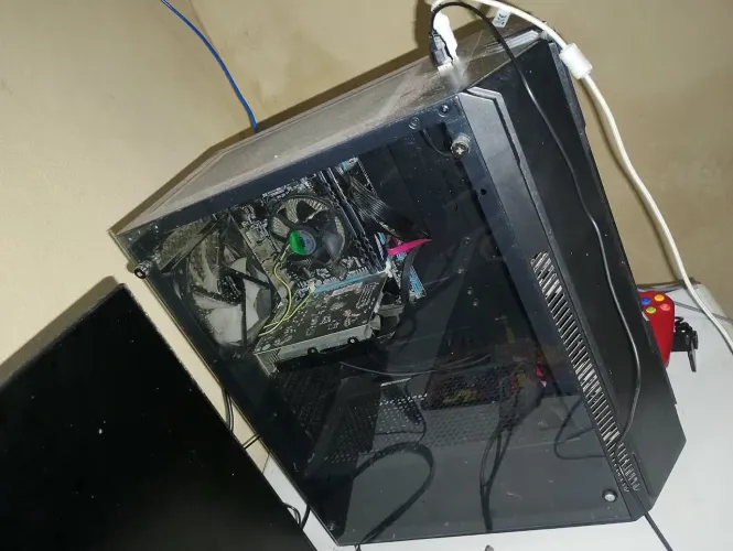 PC GAMER DE ENTRADA - ACOMPANHA MONITOR, MOUSE E TECLADO