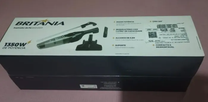 Vendo aspirador vertical 220. Na cx, nunca foi aberta. Sem uso, ganhei e ja tenho. 200.00