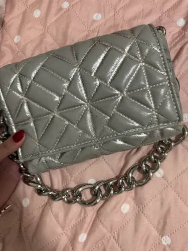 Bolsa da Zara