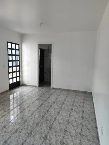 Kitinete Maria Luiza 20 M2