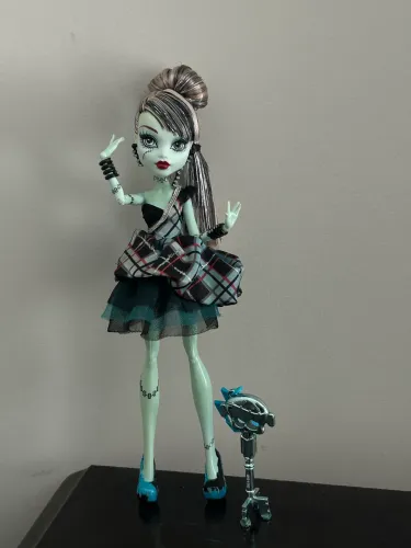 Monster high frankie 1600