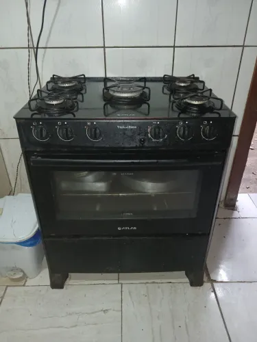 Fogão usado funcionando - 2 bocas acendem com fósforo
