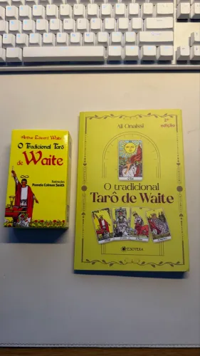 Tarô de Waite Tradicional, com Livro e Manual com 78 Cartas Plastificadas