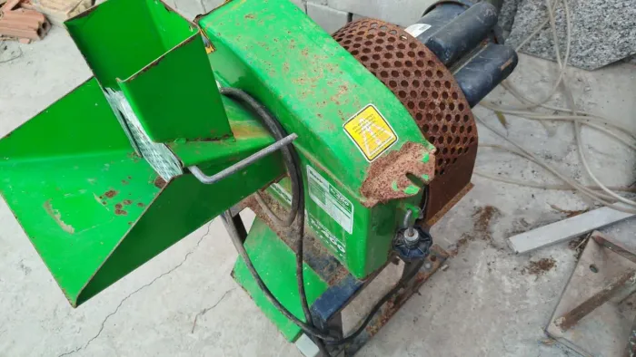 Vende-se forrageira 3 cv