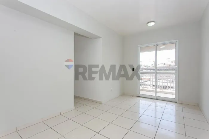 Apto 68 m², 3 dorms (1 suíte), varanda, condomínio clube e 01 VG