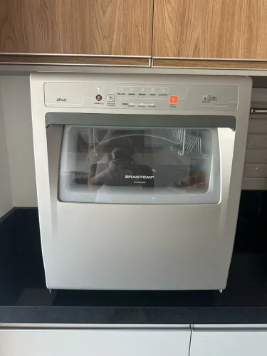 Vendo lava louça Brastemp em excelente estado