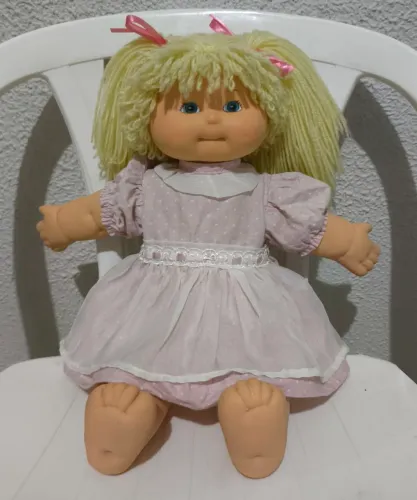 Boneca Quem Me Quer Anos 80 Olhos Pintados com 45 cm de altura