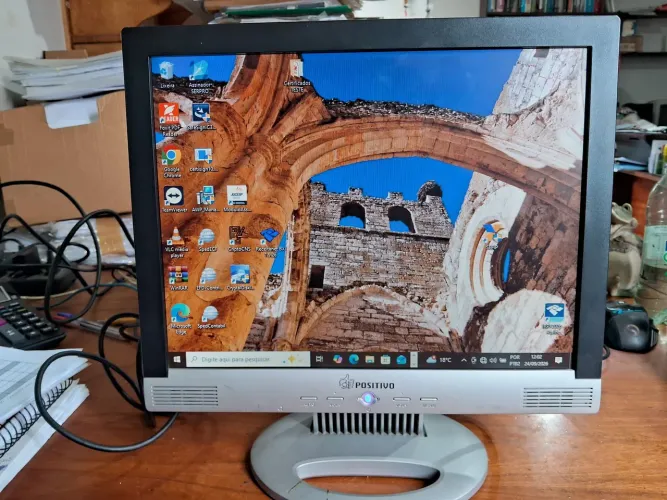 Monitor LCD de 15 polegadas Positivo