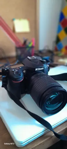 Nikon D7100 + Lente 18/105+ Bateria