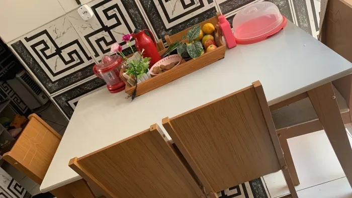 Mesa 6 cadeiras 
