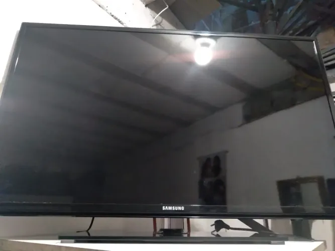 Televisão Samsung 43 polegadas 