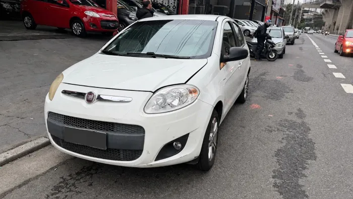 Fiat Palio Essence 1.6 Flex 16V 5P 2013