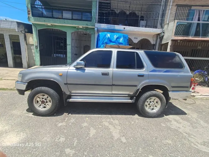 Toyota Hilux SW4 4X4 2.8 Diesel 1995