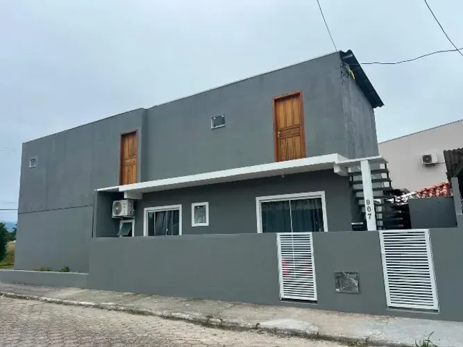 KITINET NO CARIANOS