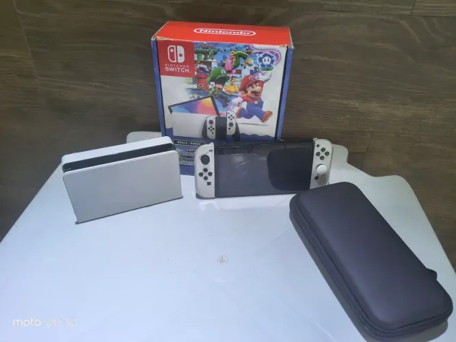 NINTENDO SWITCH OLED DESBLOQUEADO