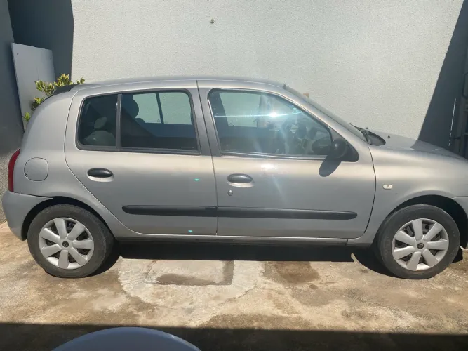 Renault Clio Authentique 1.0 8V 3P 2007