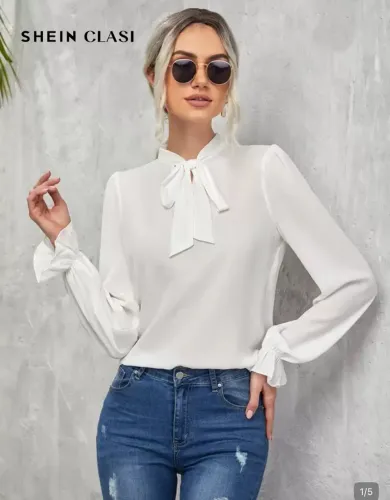 Blusa Social Branca com Laço 