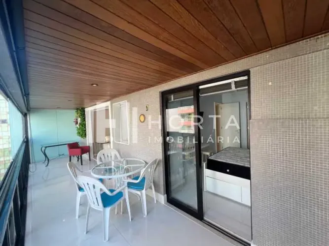 Prédio luxuoso em rua cobiçada c/ infra, varandão e vaga