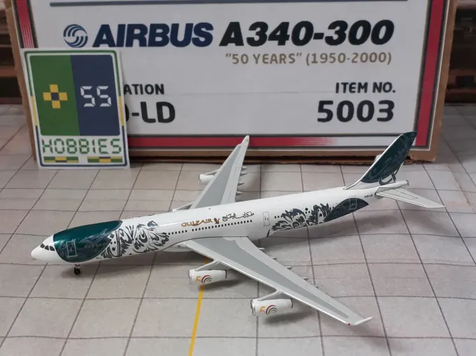 Miniatura Avião DreamJets 1/500 Gulf Air Airbus A340-300 "50 Years"