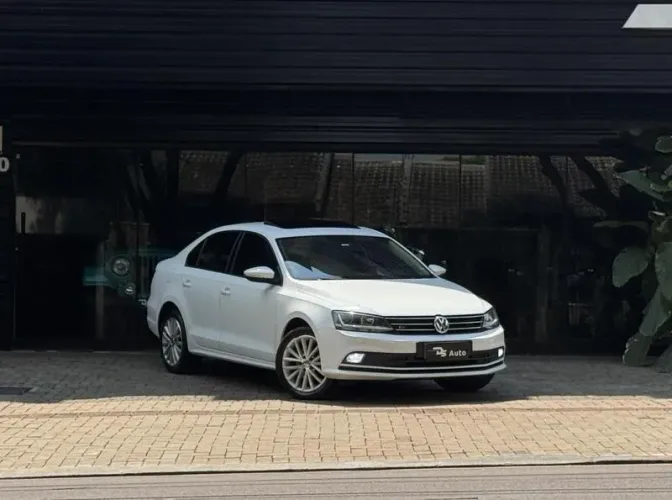 Volkswagen Jetta Comfortline 1.4 TSI 16V 4P Aut. 2017