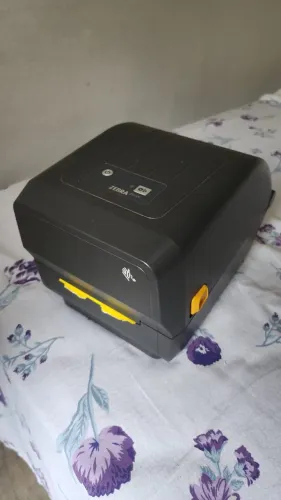 Impressora Zebra ZD220t 2021 - SEM BLOQUEIO - Aceita genéricos