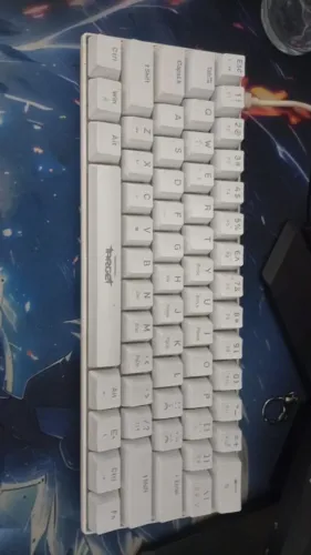Teclado gamer RGB