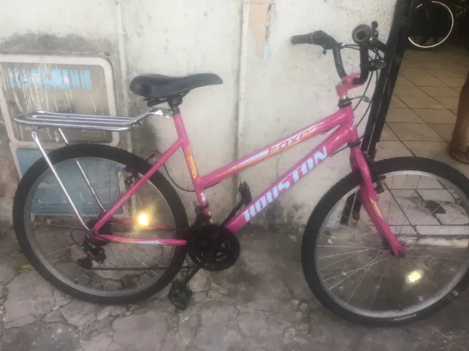 Bicicleta Houston aro 26 com macha