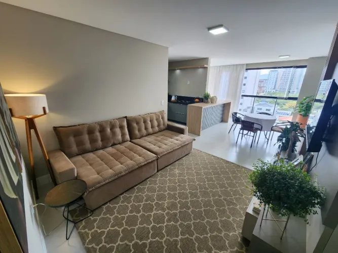 Apartamento quadra mar no Edifício La Victoria em Itapema
