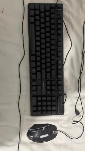 Teclado e mouse gamer?