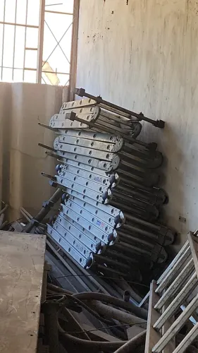 8 escadas articuladas