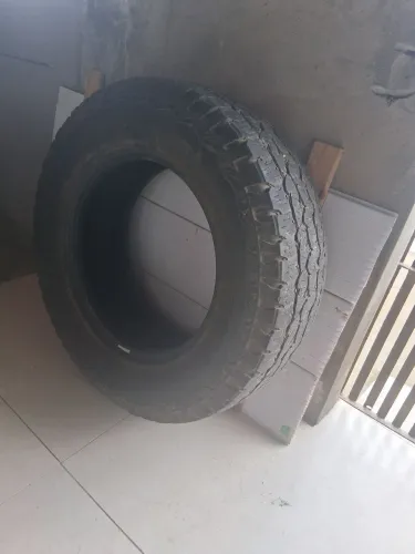 Pineu semi novo