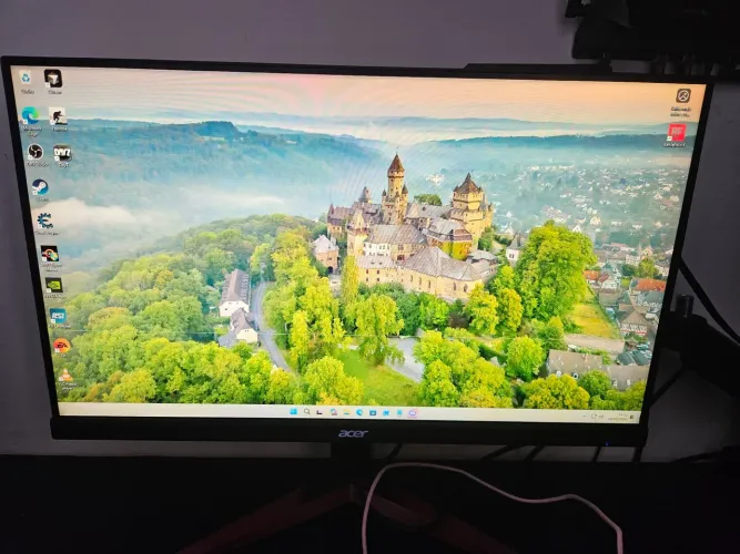 Monitor Acer (* DEFEITUOSO *)