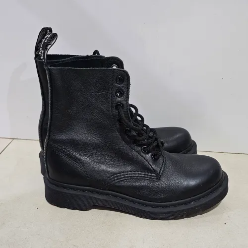 Bota Dr. Martens de couro preta 1460