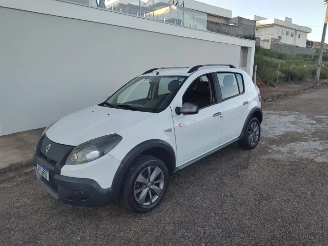 Renault Sandero Stepway Hi-f. R. Curl 1.6 16V 5P 2012