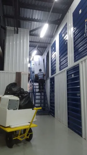 Armário de cozinha modulado feito por marceneiro 