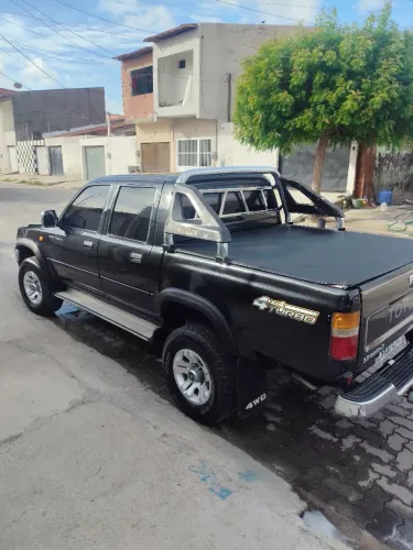 Toyota Hilux CD SRV 4X4 3.0 8V 116cv TB Diesel 2002
