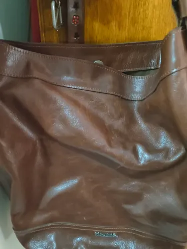 Bolsa de ombro em couro