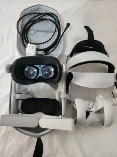Óculos de Realidade Virtual Meta Quest 2
